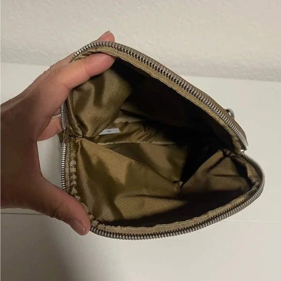 Lululemon All Night Festival Bag Micro NWT One Size - Picture 6 of 9